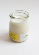 Load image into Gallery viewer, clean cottage candle
